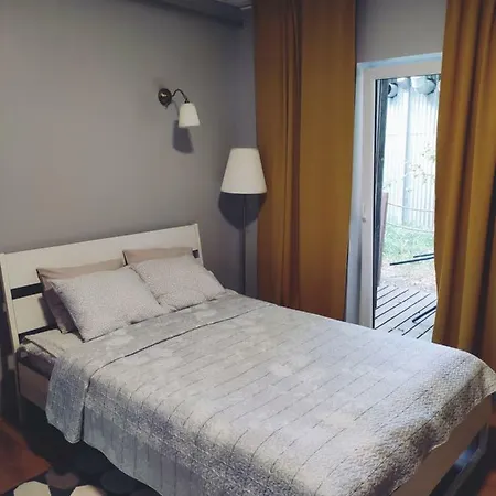 Old Slabada Apartment *